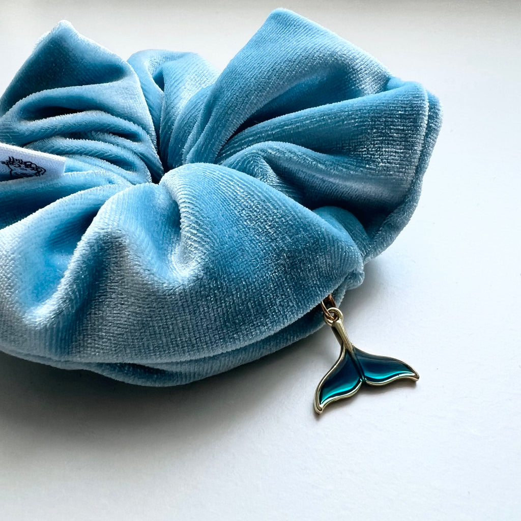 Velvet Secret Pocket Scrunchie with Gem Charm – Hidden Zipper Hair Tie