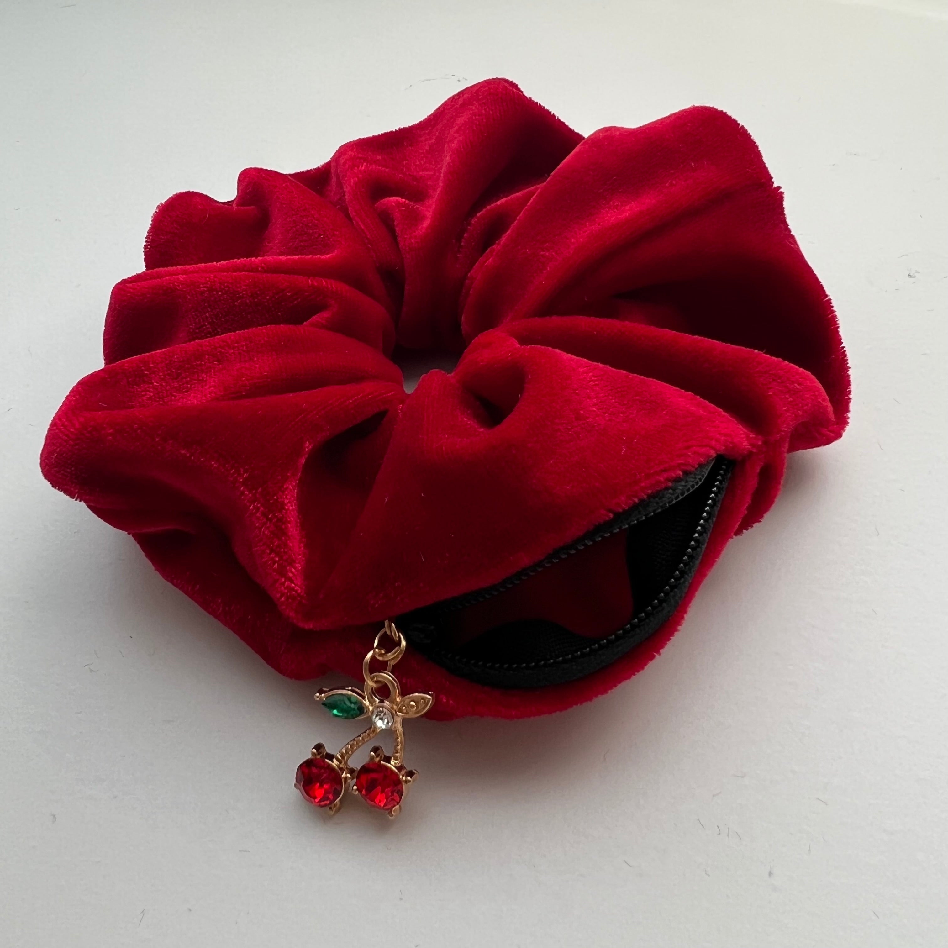 Velvet Secret Pocket Scrunchie with Gem Charm – Hidden Zipper Hair Tie