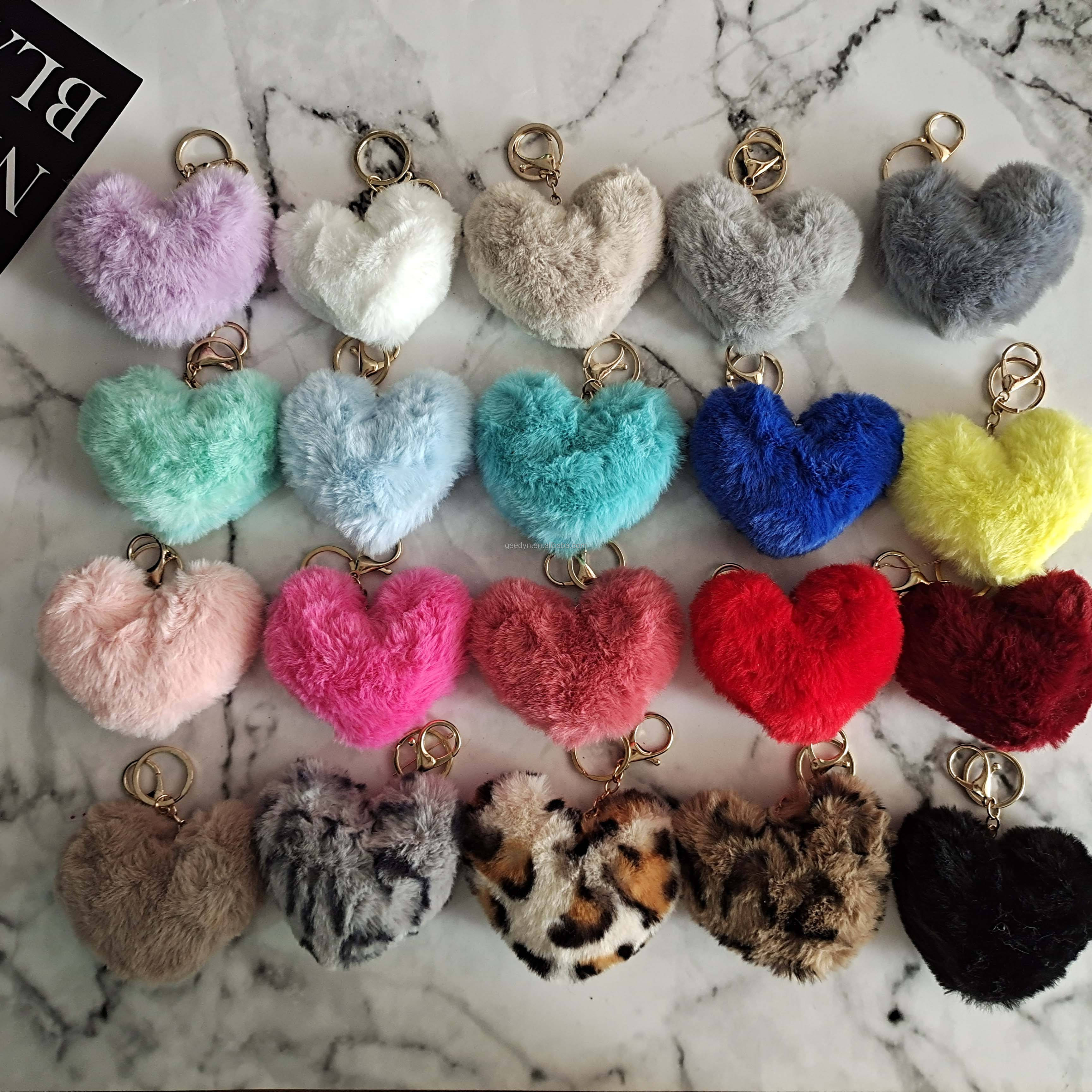 Fluffy Heart Keychain – Soft Faux Fur Bag Charm in Multiple Colours