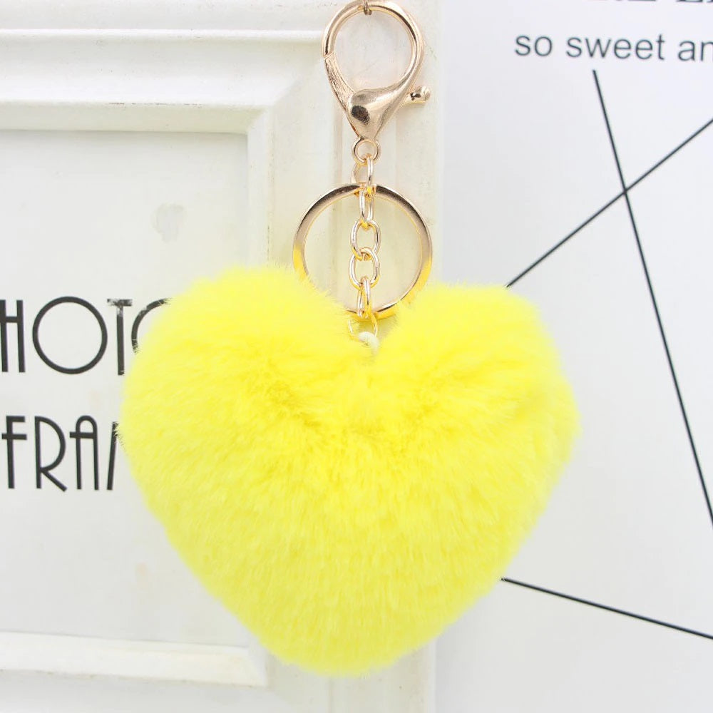 Fluffy Heart Keychain – Soft Faux Fur Bag Charm in Multiple Colours